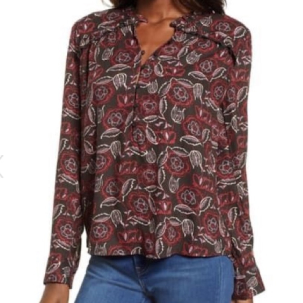 Hinge Ruffle Detail Popover Blouse